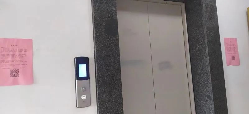 DƬ